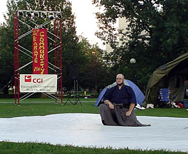 Picture (gal/Iaido/Demonstrations/Karate_pour_Communite_2003/DSC00475.JPG)