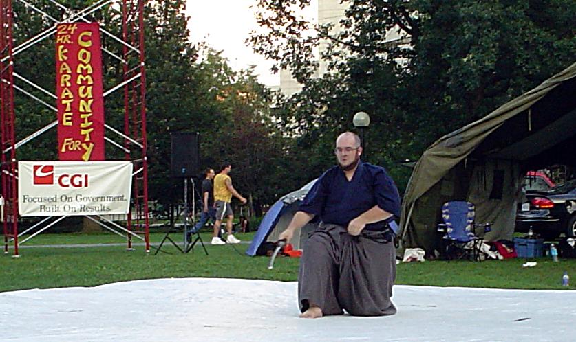 Picture (gal/Iaido/Demonstrations/Karate_pour_Communite_2003/DSC00478.JPG)