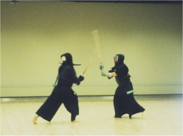 Picture (gal/Iaido/Grades/Grades_2000/kendoA2000.jpg)