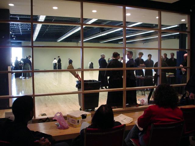 Picture (gal/Iaido/Seminaires/Seminaire_Tameshigiri_2003_avec_Bob_Elder/dsc00170.jpg)